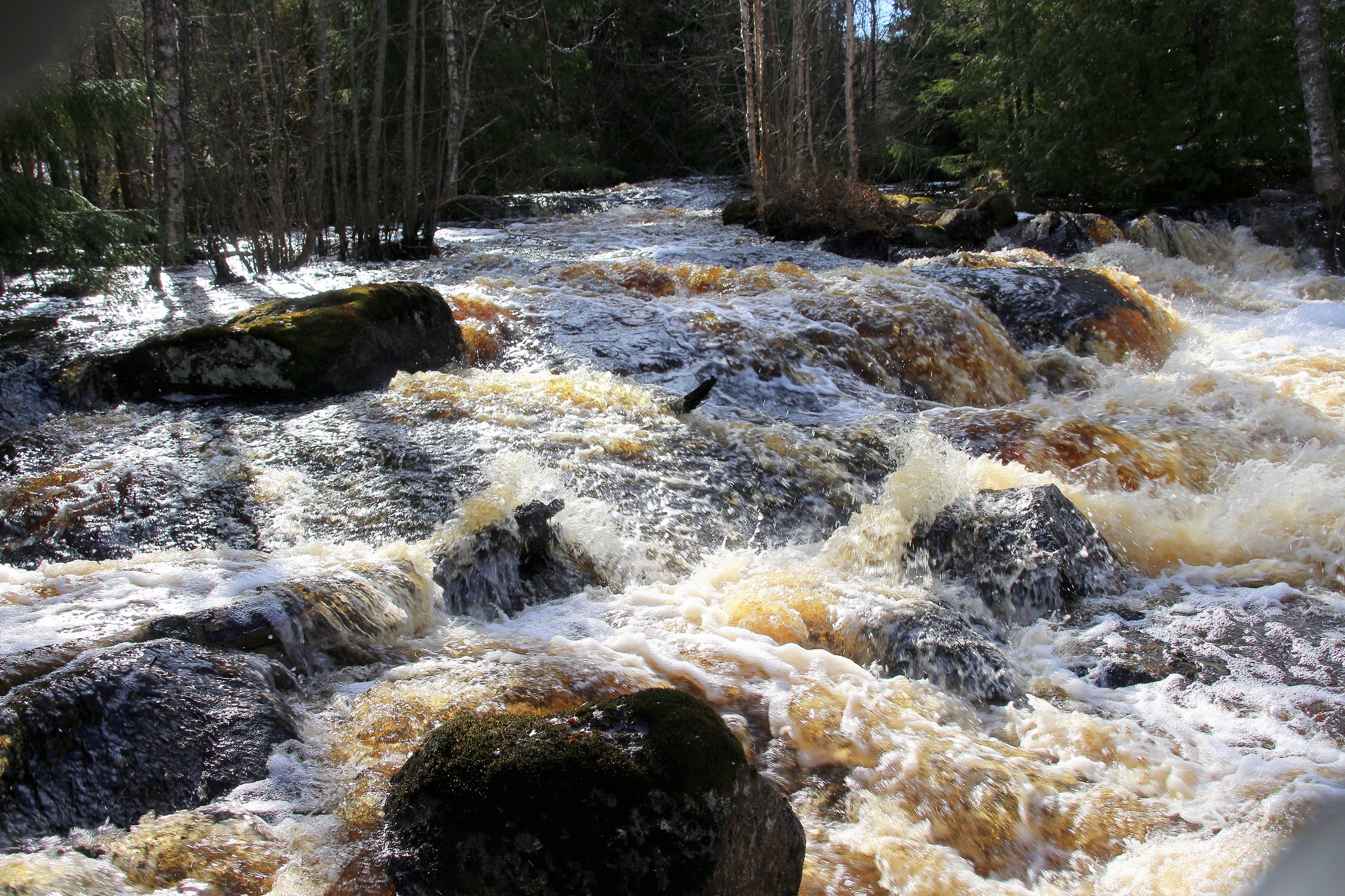 Timeseries Benchmark on CrateDB and InfluxDB